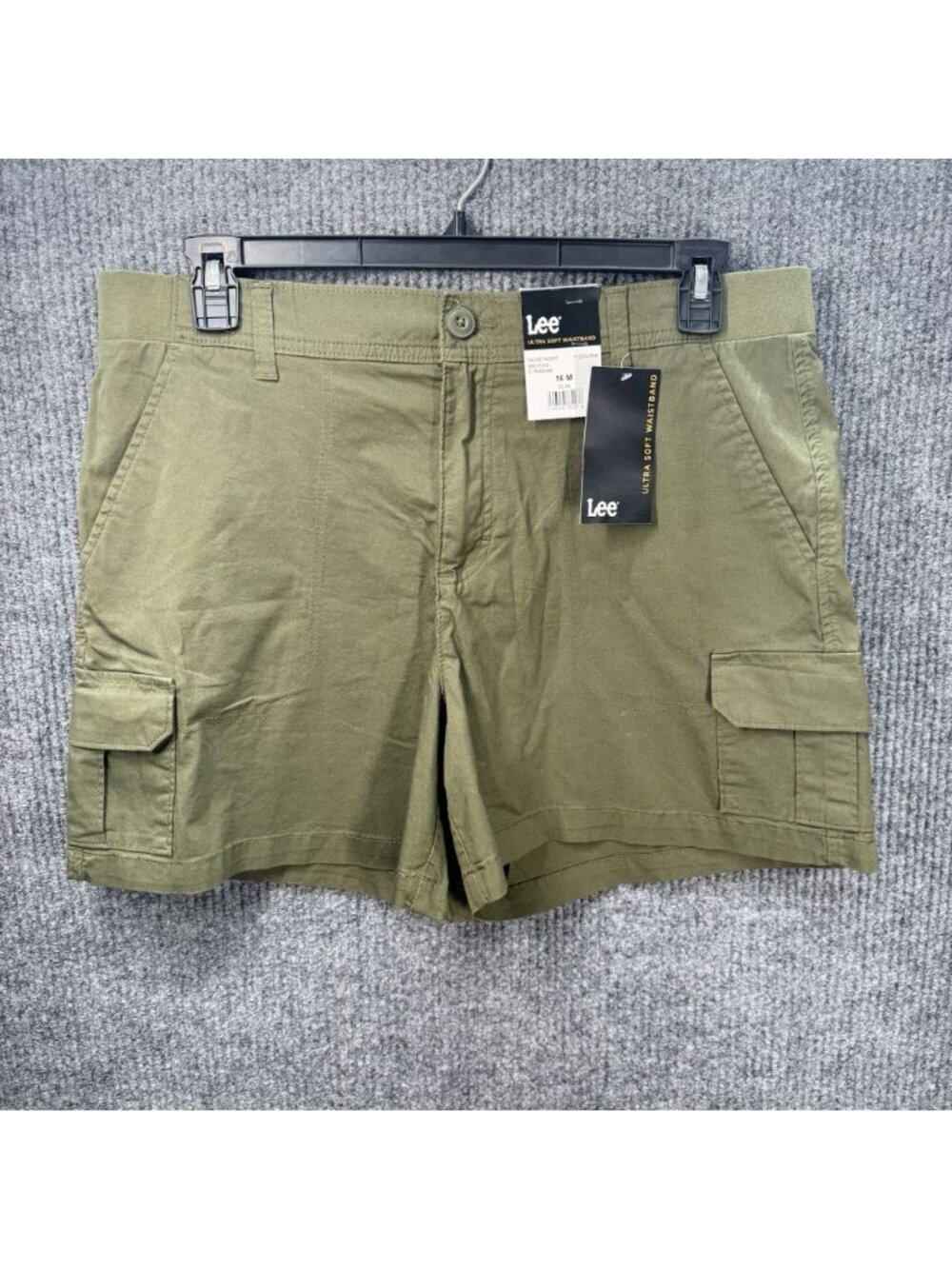 Lee Cargo Shorts Womens 16 Olive Green Mid Rise 5” Ultra Soft Waistband NEW